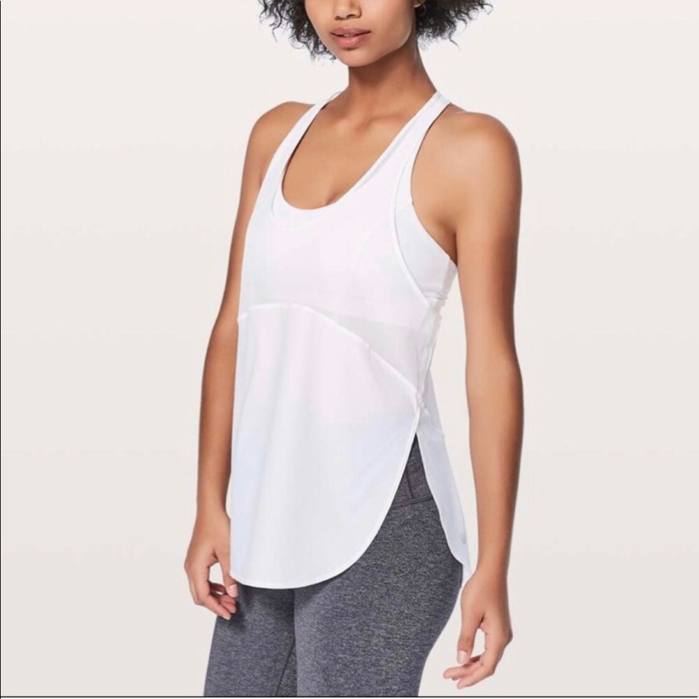 Lululemon white mesh tank with built in bra